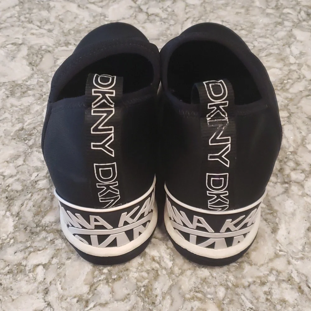 Donna Karen DKNY Christina slip on black elastic sneaker
